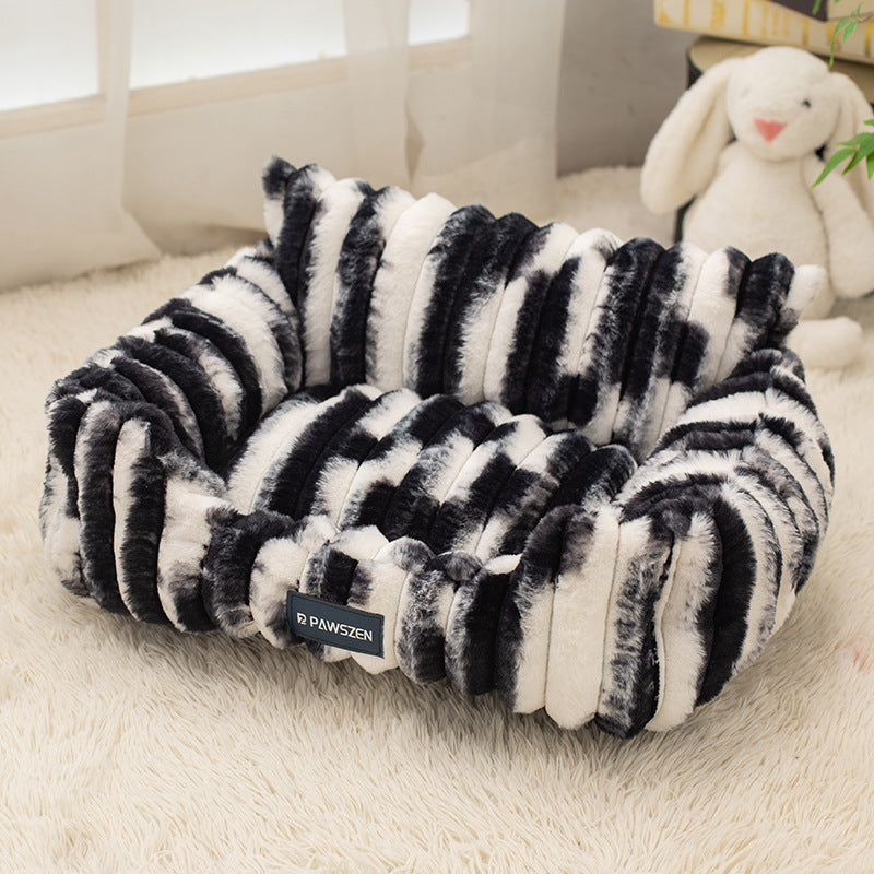 Luxury Plush Sofa Bed for Happy Large Pets